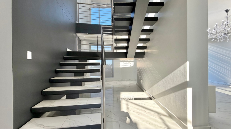 5 Bedroom Property for Sale in Dennegeur Western Cape
